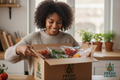 Cliente heureuse découvrant sa Box Confort Fresh Calabas avec sachets sous vide